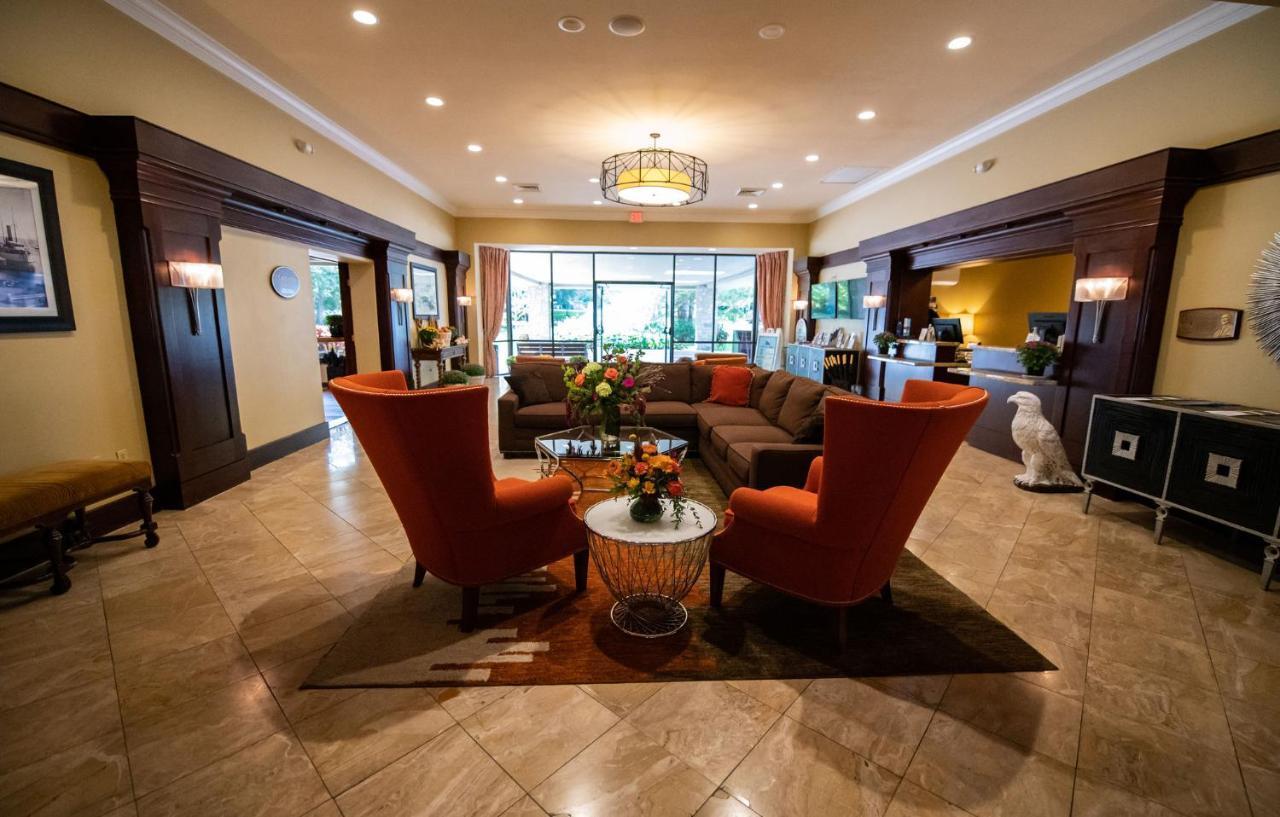 Holiday Inn Bar Harbor Regency Hotel By Ihg Экстерьер фото